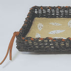 Bandeja Com Trançado E Estampa Floral