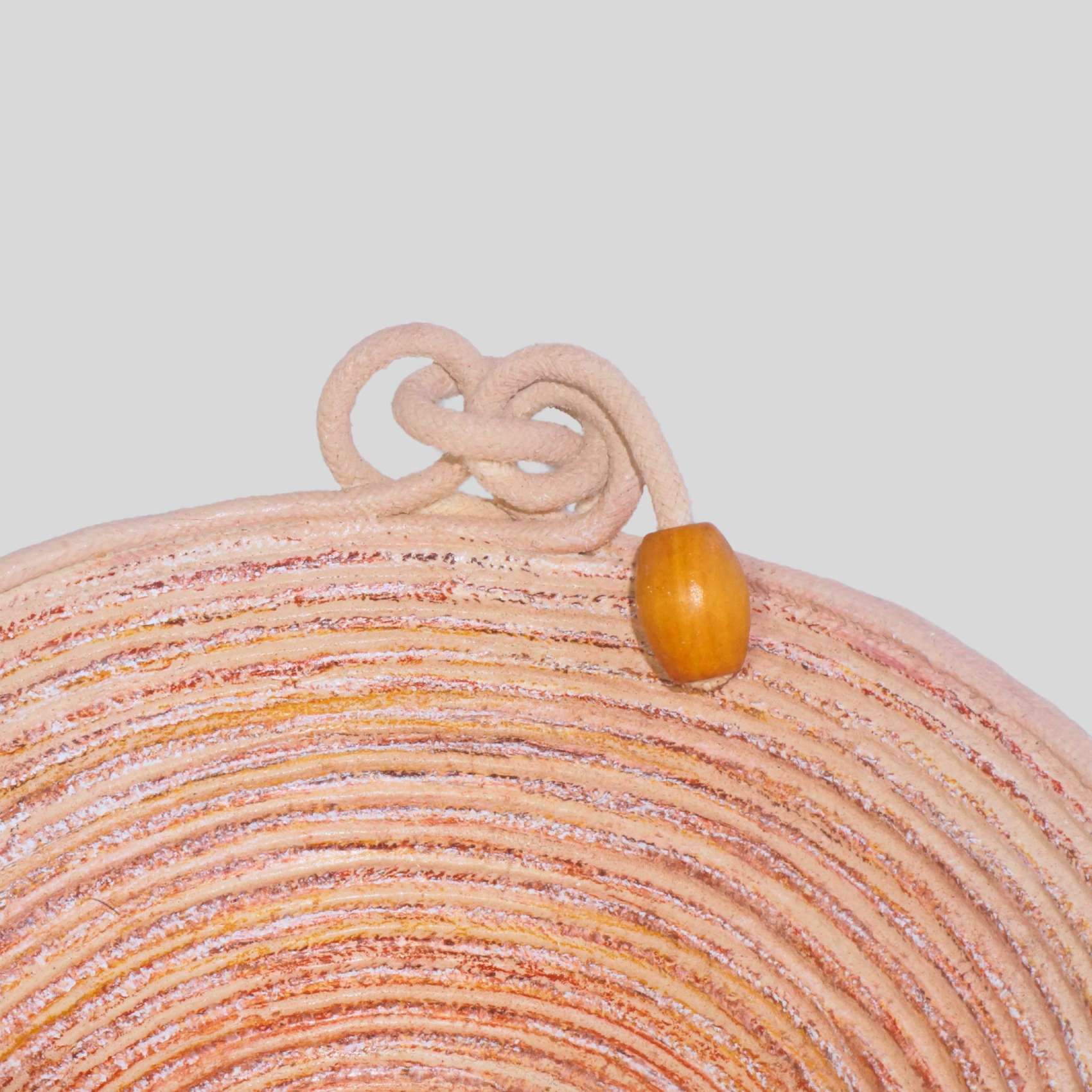 Cesto Decorativo De Cordão Bege Com Couro