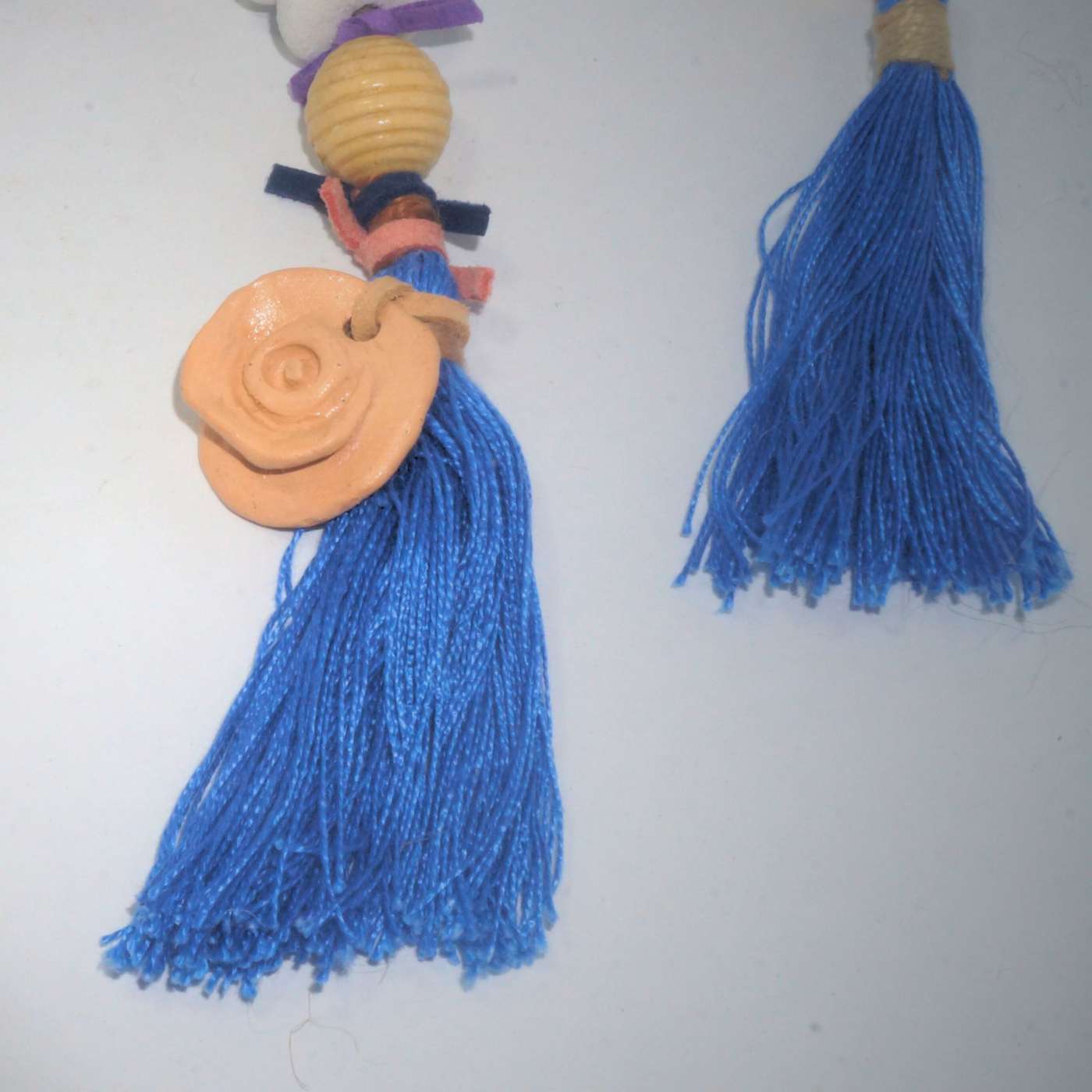 Colar De Mesa  Azul Com Couro