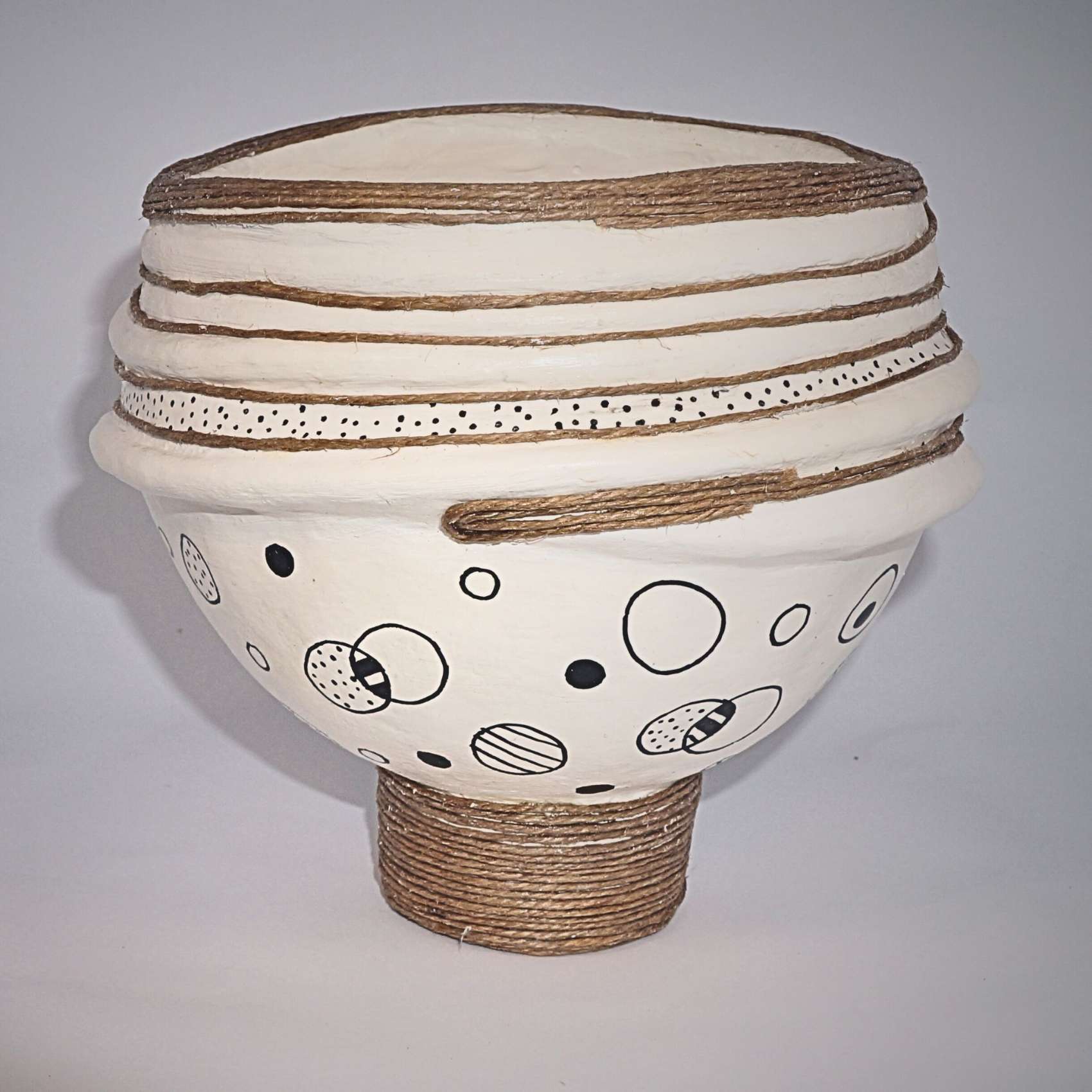 Vaso Decorativo Tulipa Com Grafismos