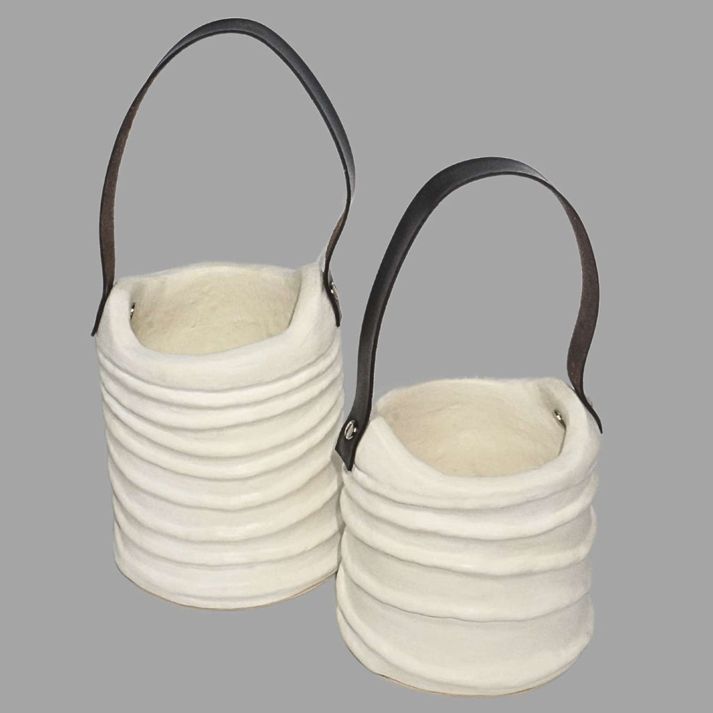 Vaso Decorativo Com Alça De Couro