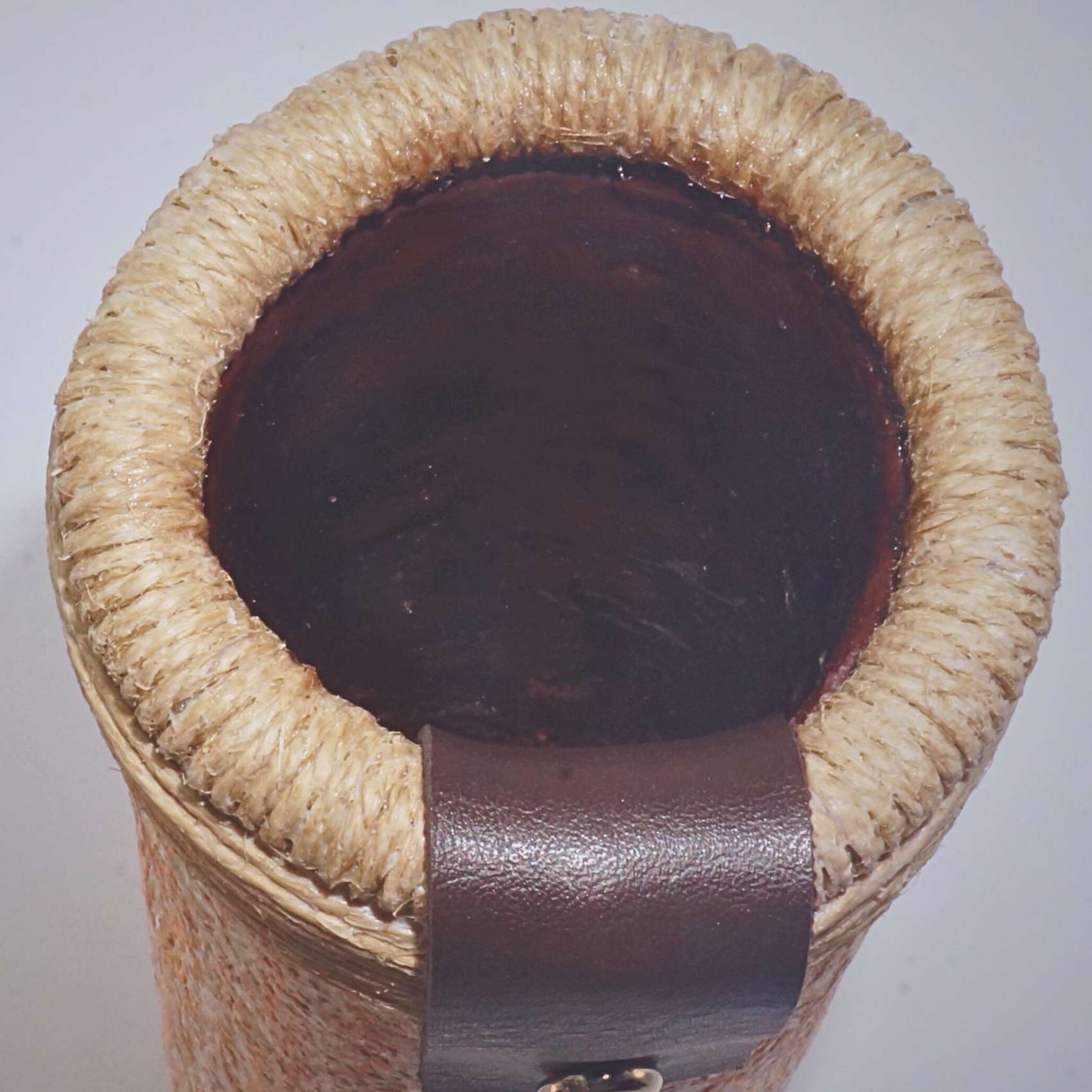 Vaso Tubo Texturizado Com Couro